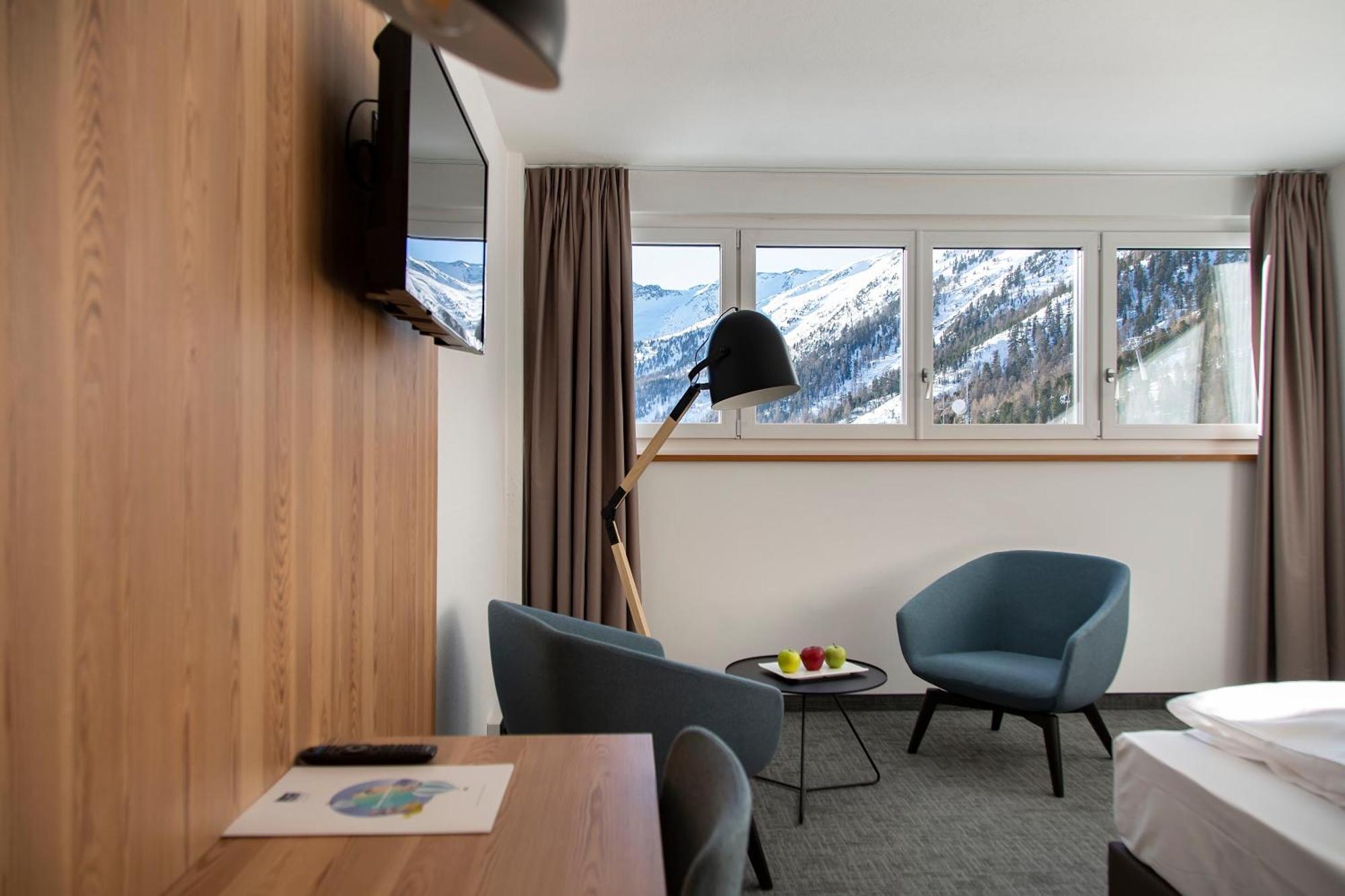 Blu Hotel Senales Zirm-Cristal ماسو كورتو الغرفة الصورة
